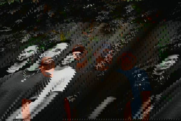 Read more about the article STRAY VIEW Drop Heavy New Anthem: “Break” Out Now!