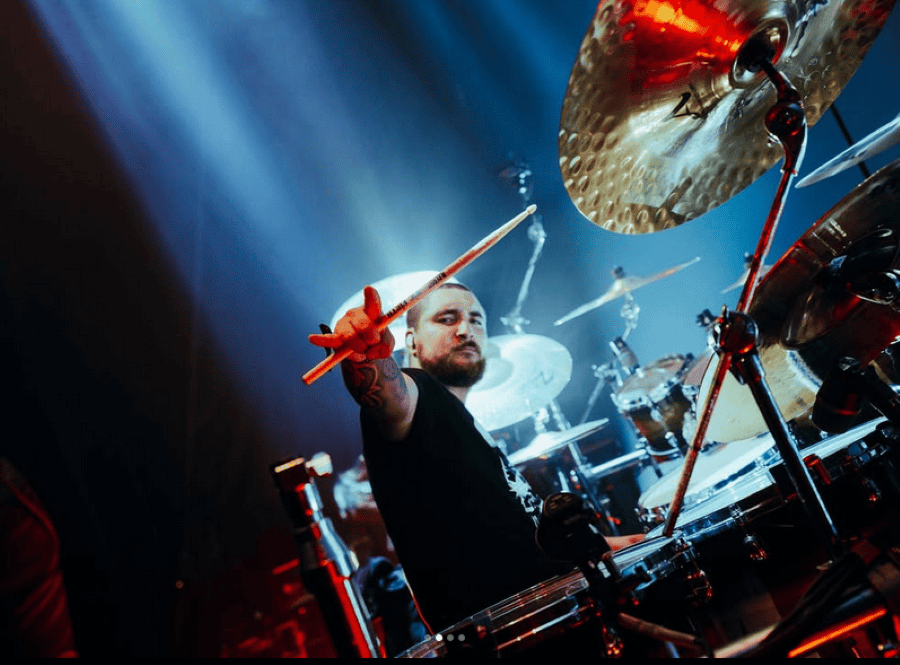 Read more about the article Οι TRIVIUM λύνουν τη συνεργασία τους με τον ντράμερ ALEX BENT – “Είμαι παραπάνω από ευγνώμων για τα απίστευτα τελευταία εννέα χρόνια”