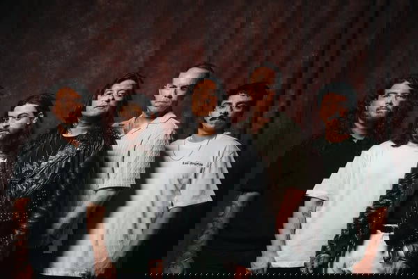 Read more about the article Οι HAIL THE SUN κυκλοφορούν το νέο τους πολυαναμενόμενο άλμπουμ “cut. turn. fade. back.”