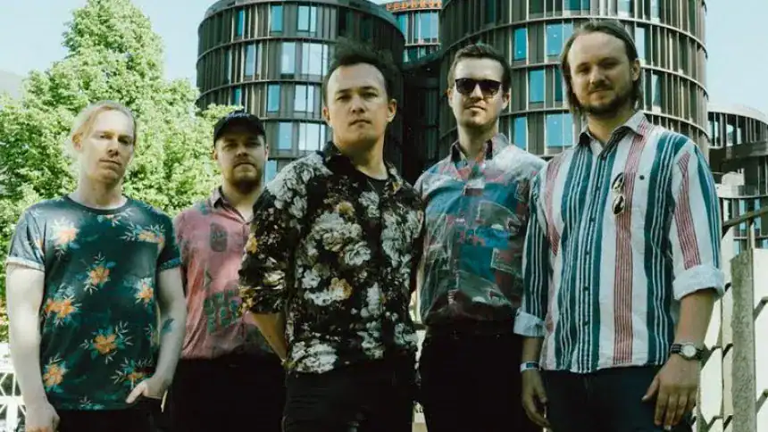 Read more about the article Οι MØL επιστρέφουν με νέο single, “Garland” από το επερχόμενο άλμπουμ τους