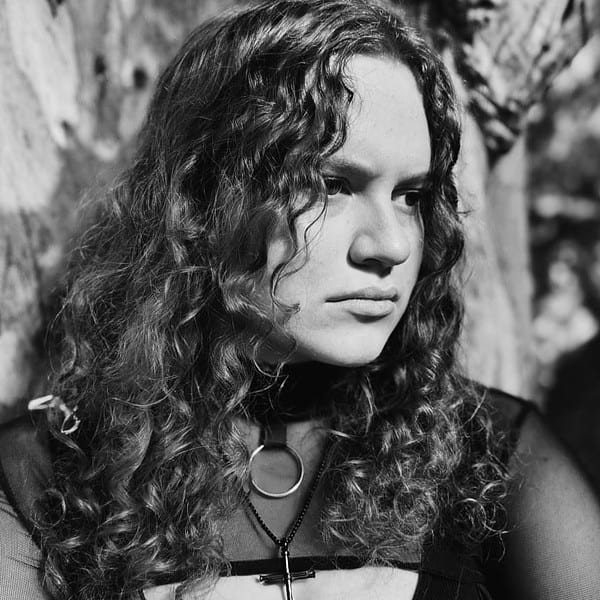 “Guitar prodigy Ava Toton releases her new single…