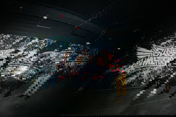 You are currently viewing FIVE FINGER DEATH PUNCH And Babymetal Celebrate Making Radio History And “The End” Hitting #1 In Japan