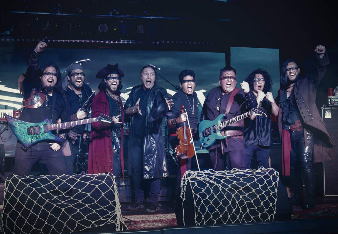 You are currently viewing O Fabio Lione μετατρέπεται σε πειρατή και τραγουδάει στα ισπανικά για πρώτη φορά μαζί με τους SALOMA στο “Angel de Acero”