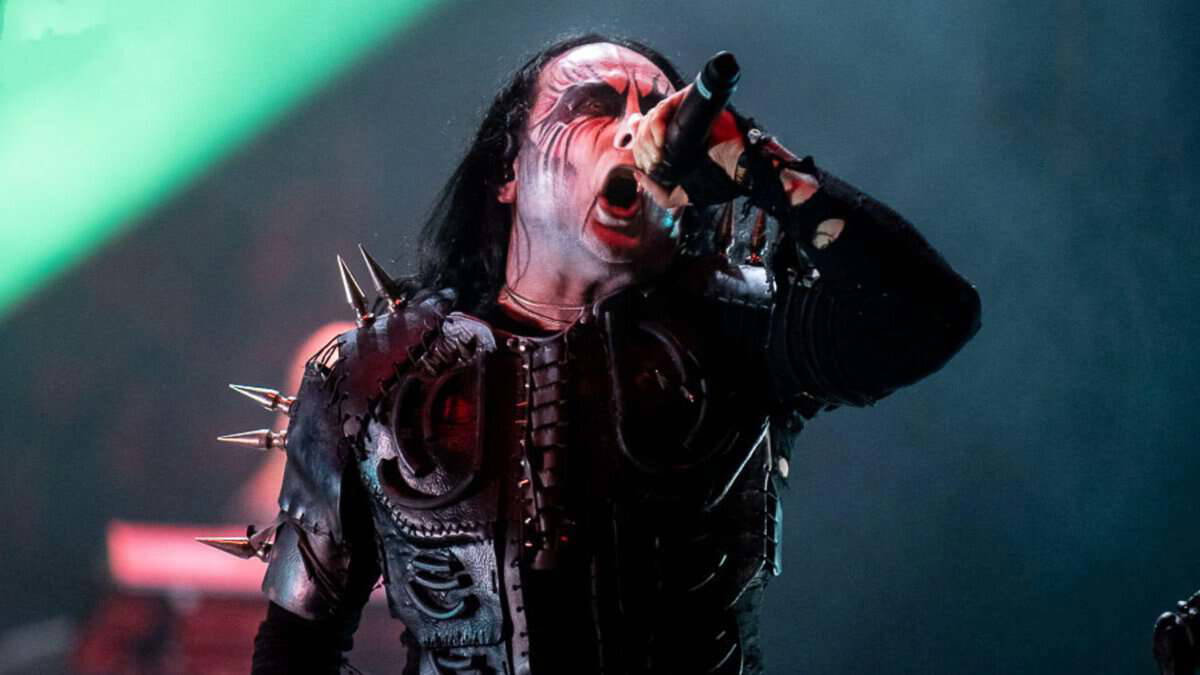 Read more about the article Έξι πρώην μέλη των CRADLE OF FILTH κατέθεσαν αγωγή εναντίον του Dani Filth και της εταιρείας management