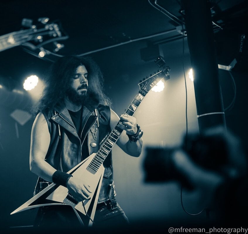 You are currently viewing Ο κιθαρίστας Constantine Kanakis επιστρέφει με ένα νέο ορχηστρικό single, το “Ground Zero”