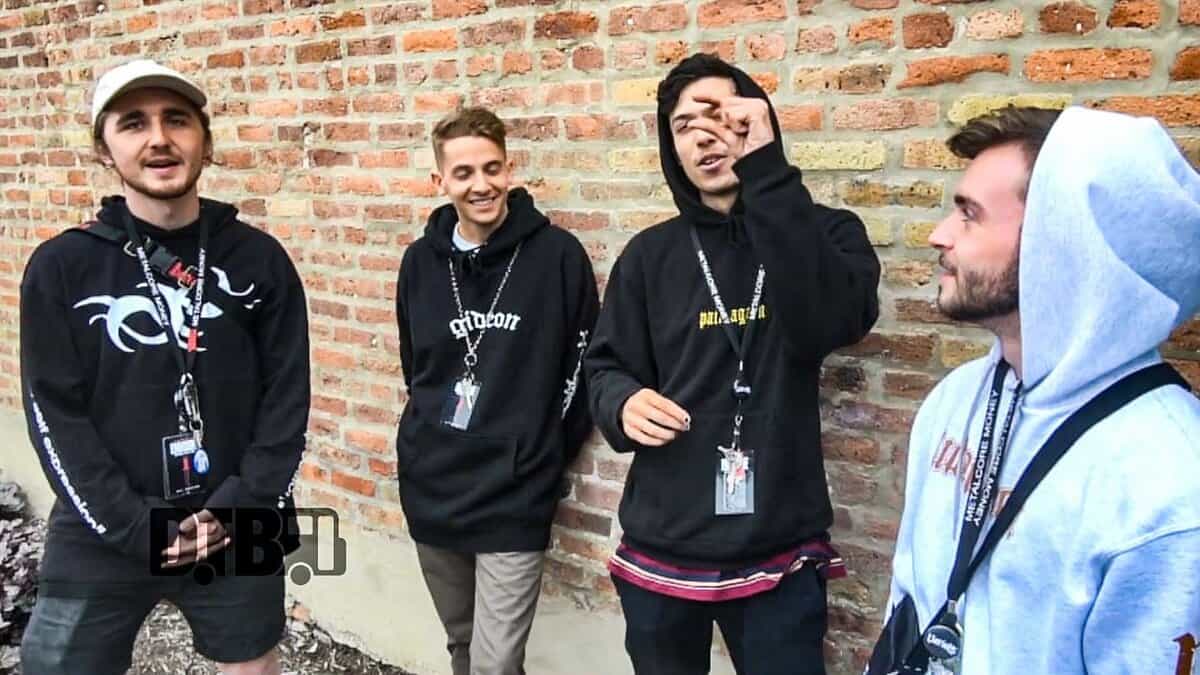 Read more about the article Οι VARIALS ανακοίνωσαν το νέο τους άλμπουμ “Where The Light Leaves” και κυκλοφόρησαν το βίντεο για το ομότιτλο τραγούδι