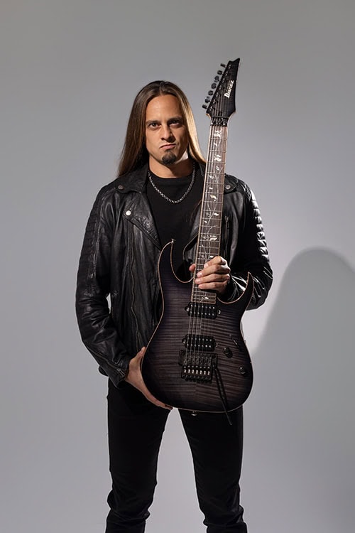 Ο Gus Drax κυκλοφορεί το νέο video & single «Sombrero Attack»!