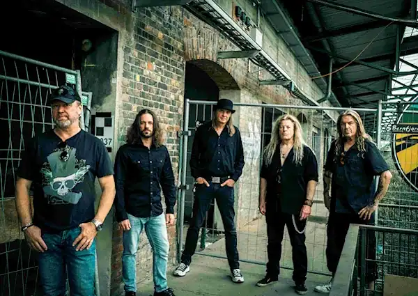 Οι MASTERPLAN κυκλοφορούν video για το νέο single “Chase The Light” από το επερχόμενο&hellip;