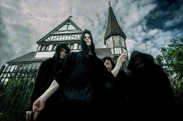 Οι SATANIC PLANET του Dave Lombardo υπέγραψαν με τη Relapse Records