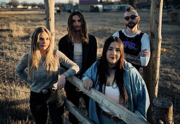 Οι SPIRIT MOTHER κυκλοφόρησαν το νέο τους single/video, “Stranger, You Are”