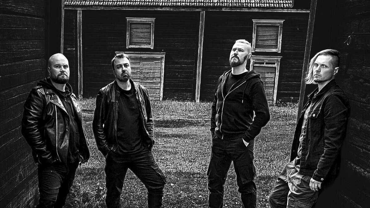 I HELVETE: Κυκλοφόρησαν το νέο τους single/video
