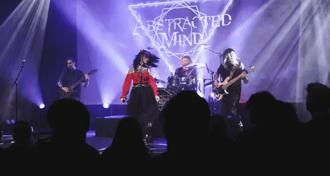 ABSTRACTED MIND: Κυκλοφόρησαν live video για το «Who You Really A...